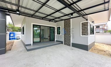New 2 Bedroom House in Saraphi for Sale