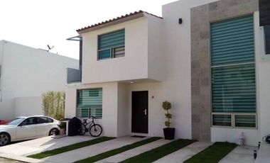 RENTA DE CASA NUEVA EN TOLUCA - CACALOMACAN
