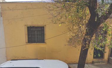 Casa en Venta en Molino de Rosas, Recibimos créditos, Compuesta por 4 departamentos, Cerca Periférico y Mixcoac