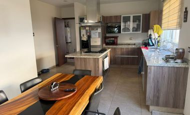 CASA AMUEBLADA EN METEPEC