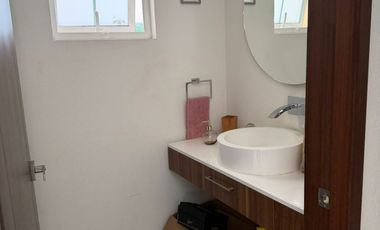 CASA AMUEBLADA EN METEPEC