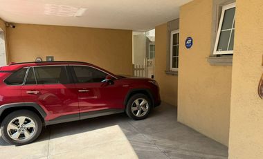 CASA AMUEBLADA EN METEPEC
