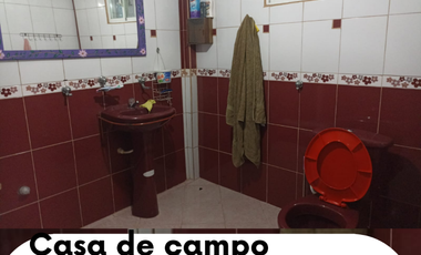 Terreno con construcciones de cabañas de venta en el barrio Lotización Huertos Familiares, en Tena, Napo, Ecuador