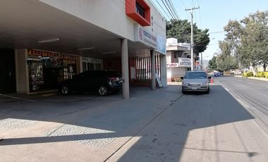 Amplio local comercial en Av. Reforma.