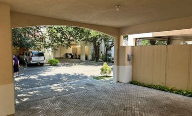 RENTA Casa Amueblada en Colonia Privada de Monterrey