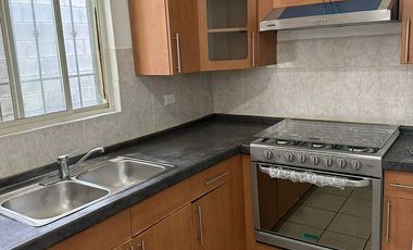 RENTA Casa Amueblada en Colonia Privada de Monterrey