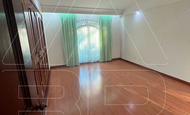 RESIDENCIA IMPECABLE EN RENTA EN COTO CHAPALITA