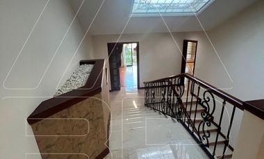 RESIDENCIA IMPECABLE EN RENTA EN COTO CHAPALITA