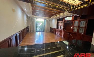 RESIDENCIA IMPECABLE EN RENTA EN COTO CHAPALITA