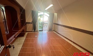 RESIDENCIA IMPECABLE EN RENTA EN COTO CHAPALITA