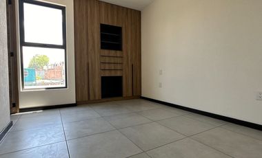 CASA EN VENTA ZONA SUR