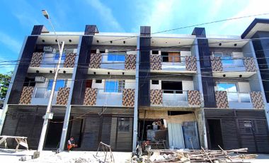 3 Storey Townhouse for sale in Tandang Sora Quezon City Near Mindanao Avenue and Visayas Avenue