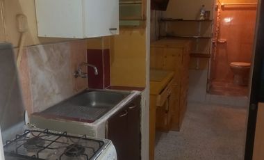En renta Suite, sin amoblar , en Urdesa central, en Guayaquil..