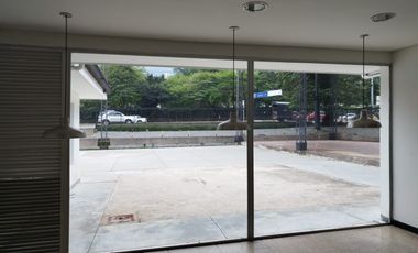 PR17087 Loca/Bodega en arriendo en el sector El Campestre, Medellin