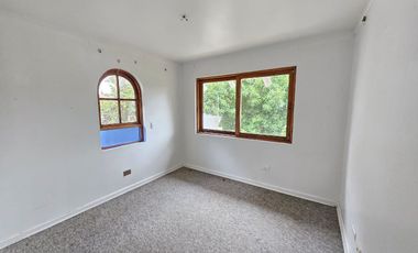 BROKER  ESPECTACULAR CASA LOS ALEMENDROS- SOLIDA 4D+3B+SE+PATIO+2ESTAC