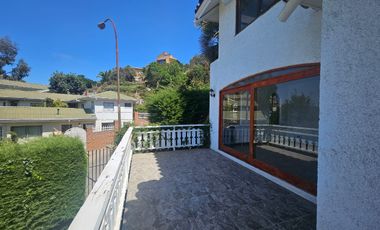 BROKER  ESPECTACULAR CASA LOS ALEMENDROS- SOLIDA 4D+3B+SE+PATIO+2ESTAC