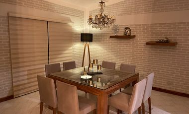 Esta casa es única, casi 1,300m2 de propiedad, hermoso diseño, conócela! Precio reducido!
