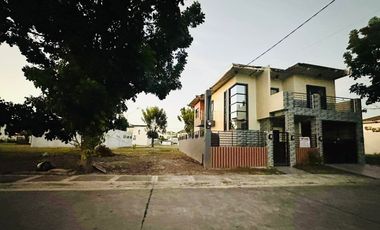 FOR SALE PRE OWNED HOUSE WITH EXTRA LOT ALONG MAIN ROAD NEAR CLARK AND NLEX
