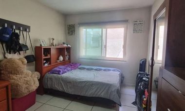 VENTA CASA EN CALLE PRIVADA, JARDINES DE SANTA ISABEL, GUADALAJARA