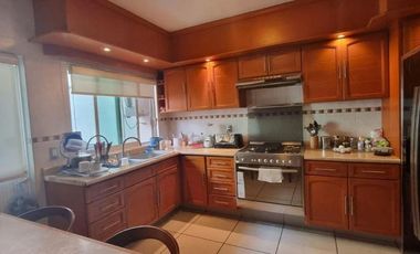 VENTA CASA EN CALLE PRIVADA, JARDINES DE SANTA ISABEL, GUADALAJARA
