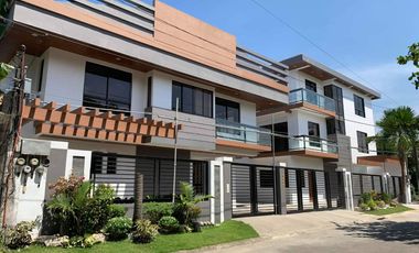 FOR SALE/ FOR LEASE: EIGHT MODERN TOWNHOUSE IN PARANAQUE CITY