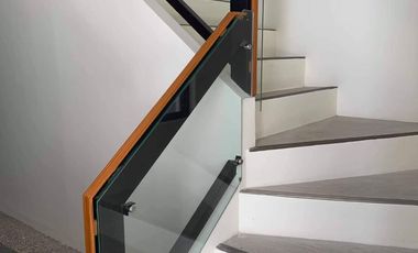 FOR SALE/ FOR LEASE: EIGHT MODERN TOWNHOUSE IN PARANAQUE CITY