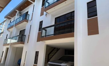 FOR SALE/ FOR LEASE: EIGHT MODERN TOWNHOUSE IN PARANAQUE CITY
