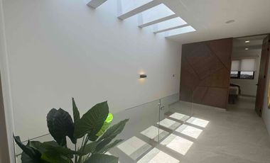 Casa en Venta 3 recamaras con baño cada una , Zibata GPT3508