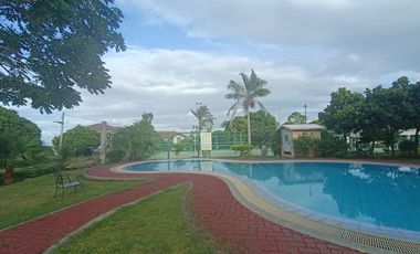 Semi  furnished 2 storey House for rent in South Forbes 3+1Br 1 covered Car Park