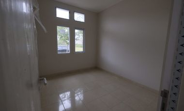 Dijual Rumah Cluster East Colorado BSA Land The River Parung Panjang Bogor Unit Masih Standar Murah bisa KPR Lokasi dekat Stasiun Parung Panjang