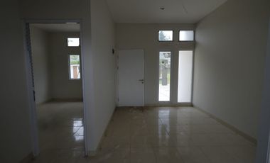 Dijual Rumah Cluster East Colorado BSA Land The River Parung Panjang Bogor Unit Masih Standar Murah bisa KPR Lokasi dekat Stasiun Parung Panjang