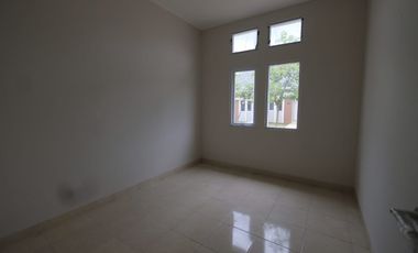 Dijual Rumah Cluster East Colorado BSA Land The River Parung Panjang Bogor Unit Masih Standar Murah bisa KPR Lokasi dekat Stasiun Parung Panjang