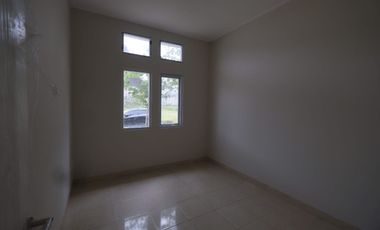 Dijual Rumah Cluster East Colorado BSA Land The River Parung Panjang Bogor Unit Masih Standar Murah bisa KPR Lokasi dekat Stasiun Parung Panjang