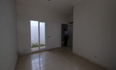 Dijual Rumah Cluster East Colorado BSA Land The River Parung Panjang Bogor Unit Masih Standar Murah bisa KPR Lokasi dekat Stasiun Parung Panjang