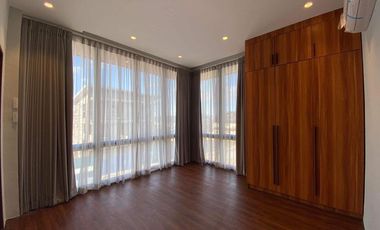 Brandnew Modern  Vip 5Br House with Pool  in Tokyo Mansions