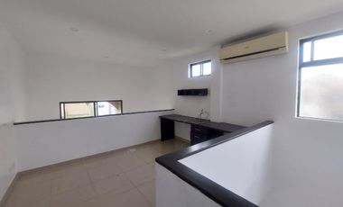 Ciudad Celeste, Se renta linda casa 4 dormitorios sin muebles.