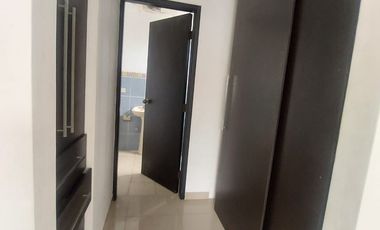 Ciudad Celeste, Se renta linda casa 4 dormitorios sin muebles.