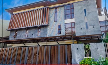 Brand New Modern Luxurious House and Lot For Sale in Multinational Village