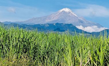 CASA DE CAMPO CON MAS DE UNA HECTAREA DE TERRENO A LAS AFUERAS DE CORDOBA
