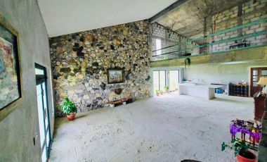 CASA DE CAMPO CON MAS DE UNA HECTAREA DE TERRENO A LAS AFUERAS DE CORDOBA