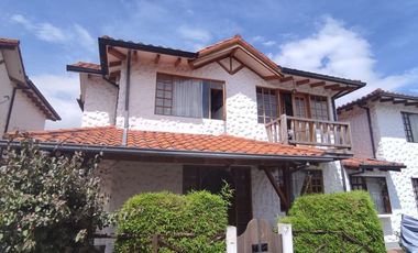 VENTA CASA TIPO HACIENDA SECTOR PLAYA CHICA