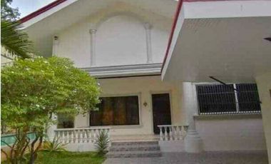 4 Bedroom House with Pool for Rent in Dumaguete City