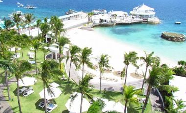 Two Bedrooms Beach Condo Unit in Movinpick Resort and Residences