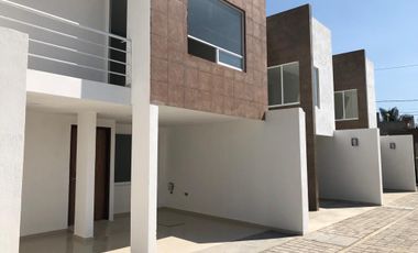 Última Casa en Venta en Zona Zerezotla a 10 min de Zócalo de San Pedro Cholula  a precio de OPORTUNIDAD