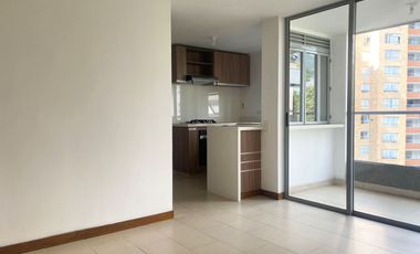 PR20645 Apartamento en arriendo en el sector Loma de las Brujas