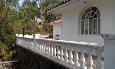VENTA DE CASA CASA DE CAMPO SOBRE UN ÁREA DE TERRENO DE 4,325.02m2 EN URB. SANTA MARÍA – CUSCO