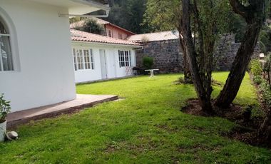 VENTA DE CASA CASA DE CAMPO SOBRE UN ÁREA DE TERRENO DE 4,325.02m2 EN URB. SANTA MARÍA – CUSCO