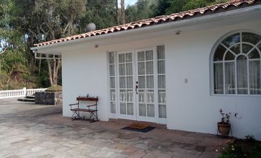 VENTA DE CASA CASA DE CAMPO SOBRE UN ÁREA DE TERRENO DE 4,325.02m2 EN URB. SANTA MARÍA – CUSCO