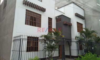 Casa En Venta- Chiclayo C.Rivera