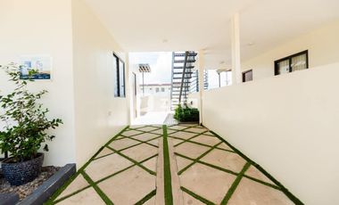 Oro Model Unit of Intalio Estates